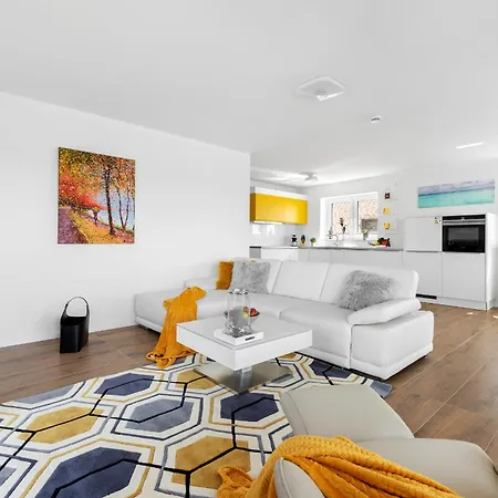 Апартаменты Brise- Direkt Am Wasser, Hafenblick, Fahrstuhl, Sauna, Ueberdachter Balkon *